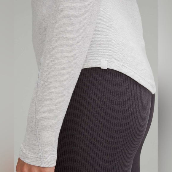 A-Lululemon Hold Tight Long-Sleeve Shirt - Picture 3 of 5